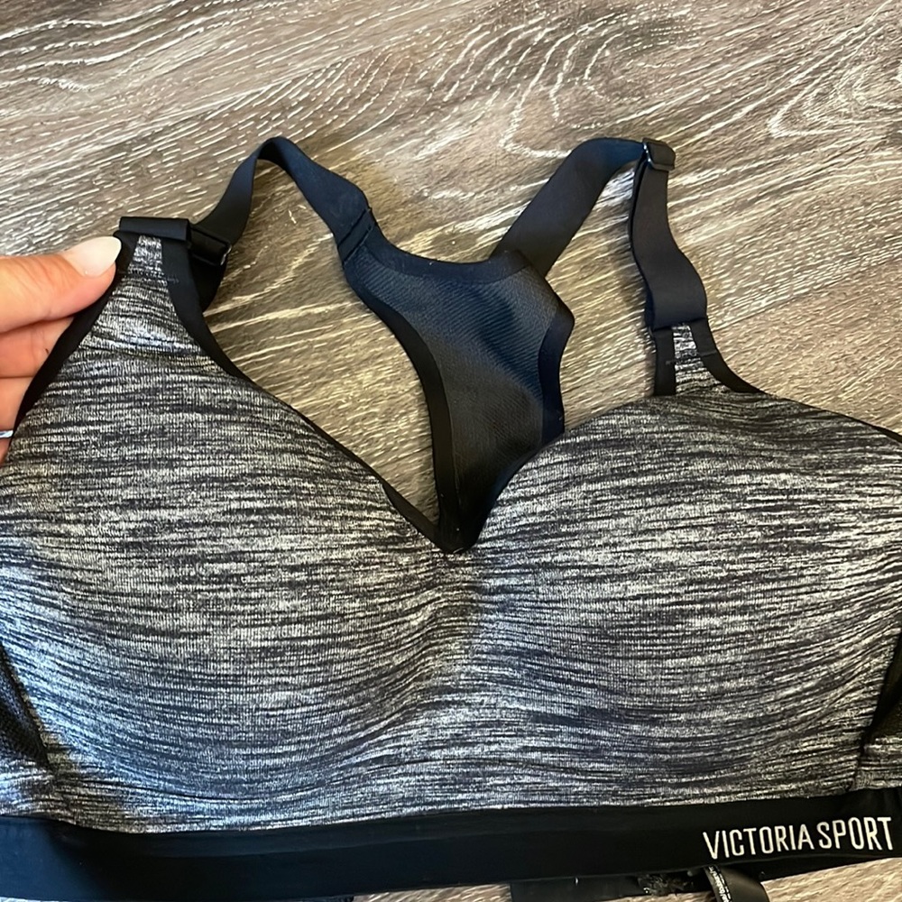 Victoria’s Secret padded sports bra